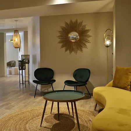 Aparthotel Sowell Family Port