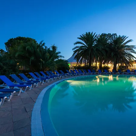 Aparthotel Sowell Family Port 4*