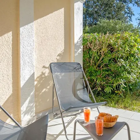 Sowell Family Port 4* Grimaud