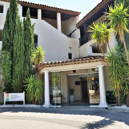 Aparthotel Sowell Family Port 4*