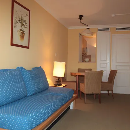 Sowell Family Port Hotel apartamentowy Grimaud