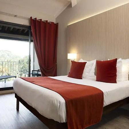 Aparthotel Sowell Family Port 4*