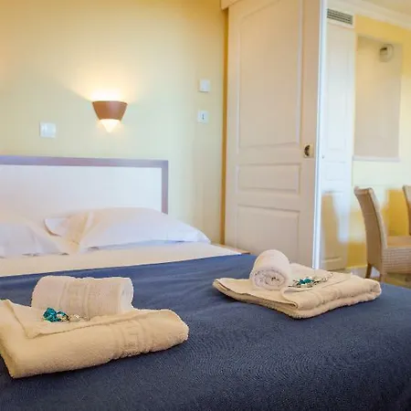Aparthotel Sowell Family Port 4*